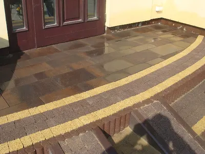 BUDO-BRUK- Układanie kostki brukowej